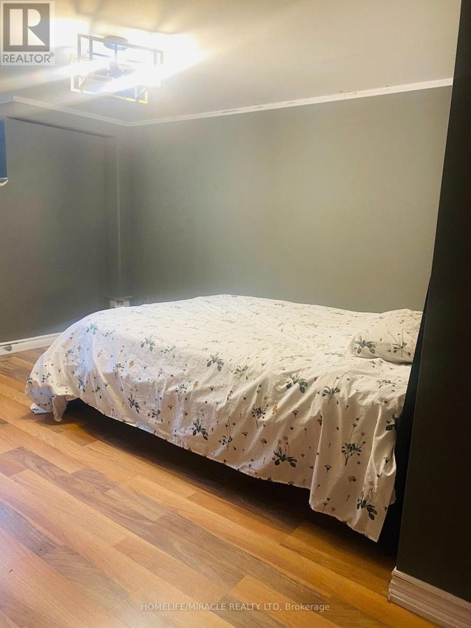 MAIN FLOOR - 511 KENNEDY ROAD - Photo 12