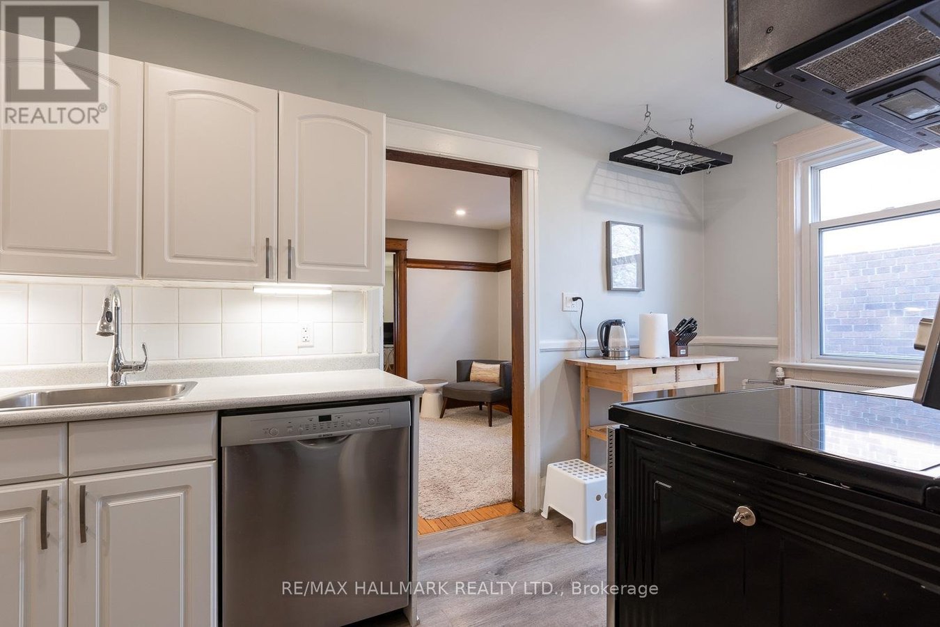 B (UPPER) - 27 HAMMERSMITH AVENUE - Photo 12
