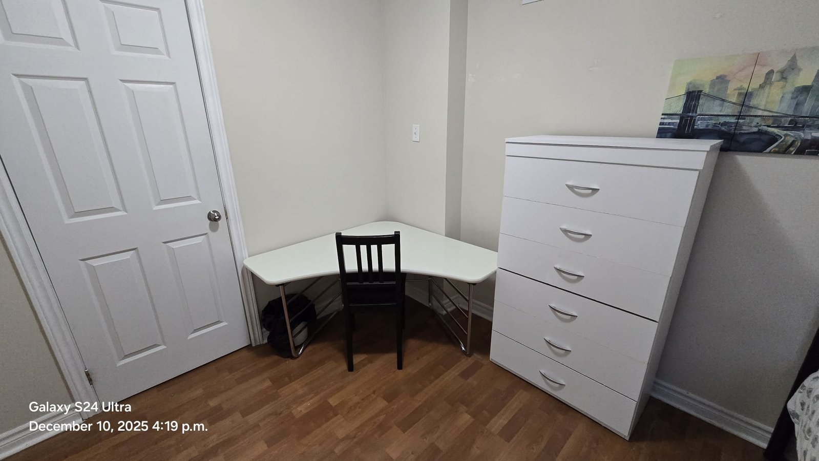 16 Gifford Street - Photo 2