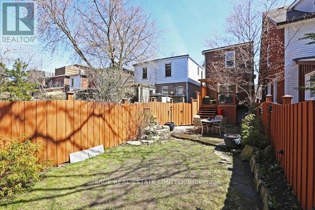 258 SILVER BIRCH AVENUE - Photo 15