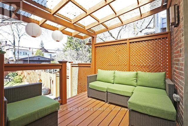 258 SILVER BIRCH AVENUE - Photo 17