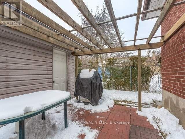 80 TANSLEY AVENUE - Photo 1