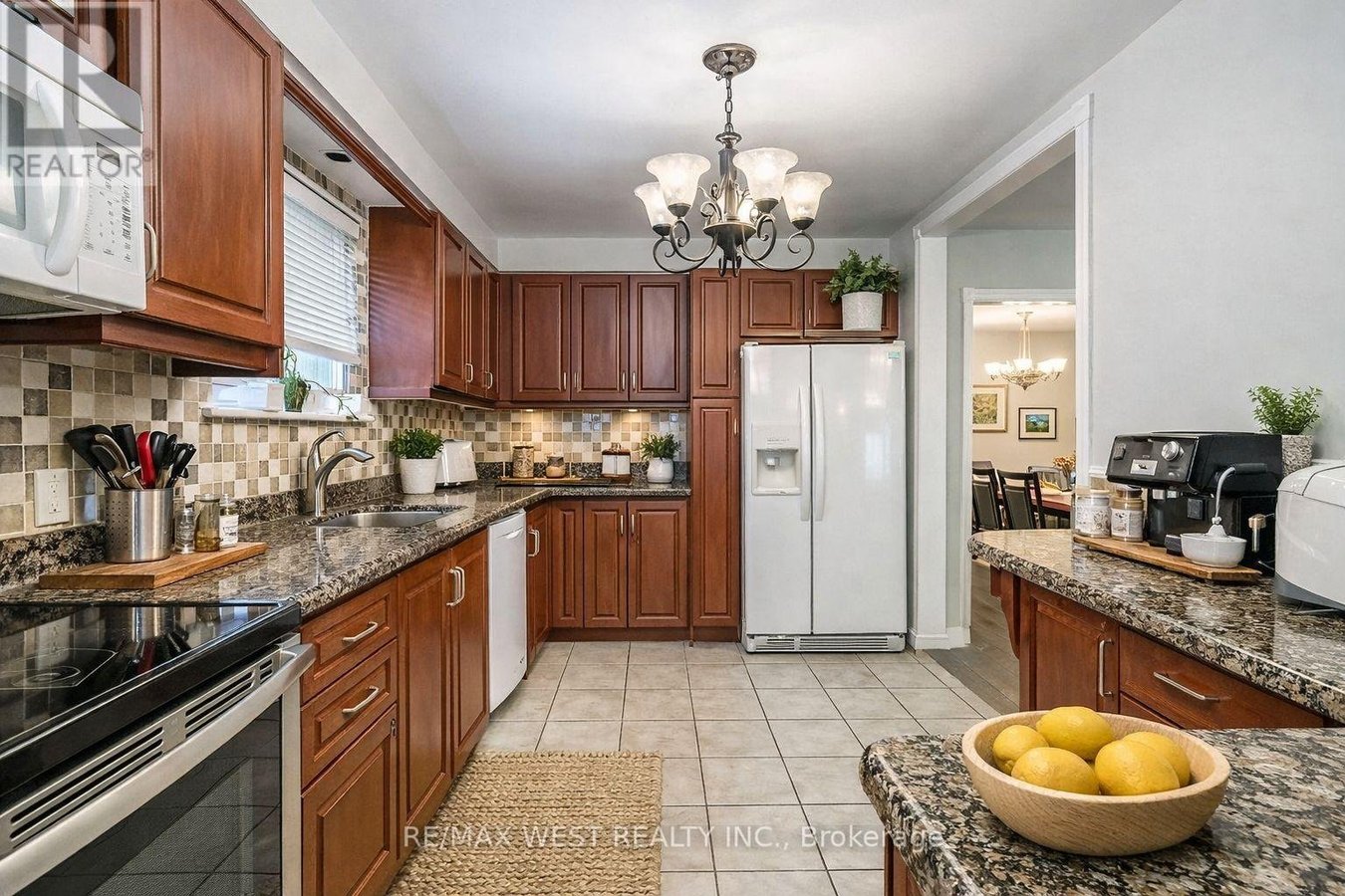 MAIN - 24 CLARION ROAD - Photo 5