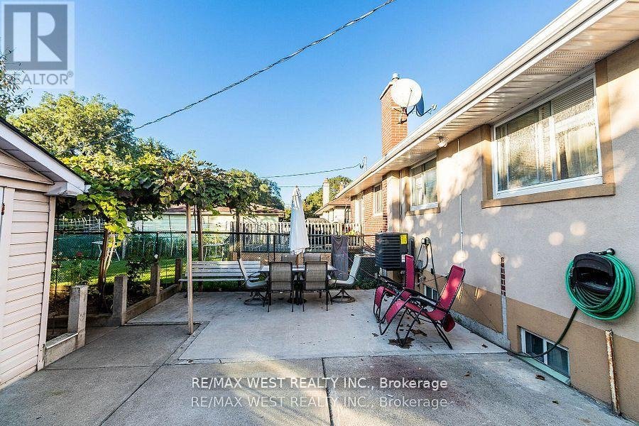 MAIN - 24 CLARION ROAD - Photo 18
