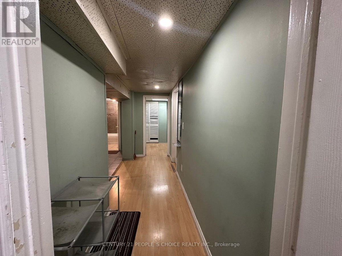 BSMT - 142 SILVERSTONE DRIVE - Photo 4