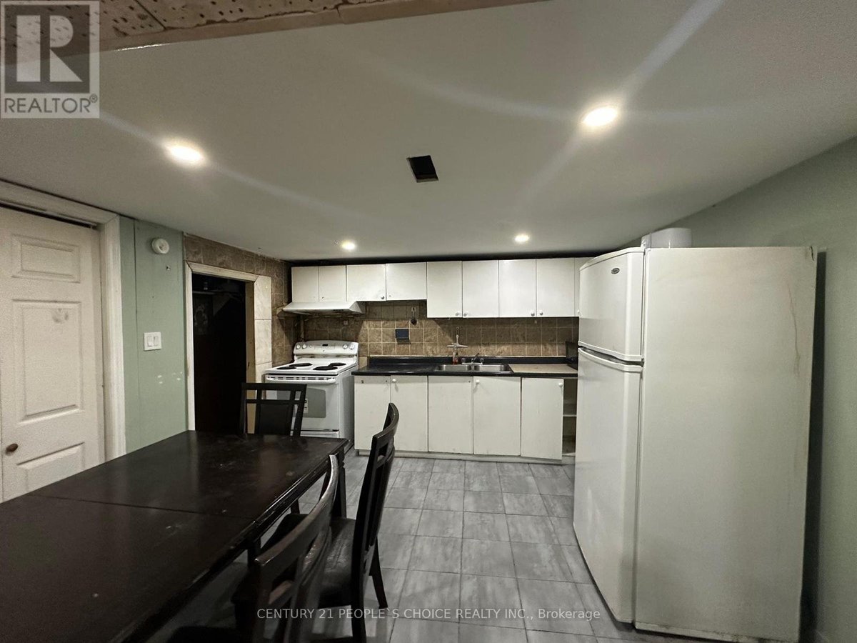 BSMT - 142 SILVERSTONE DRIVE - Photo 6