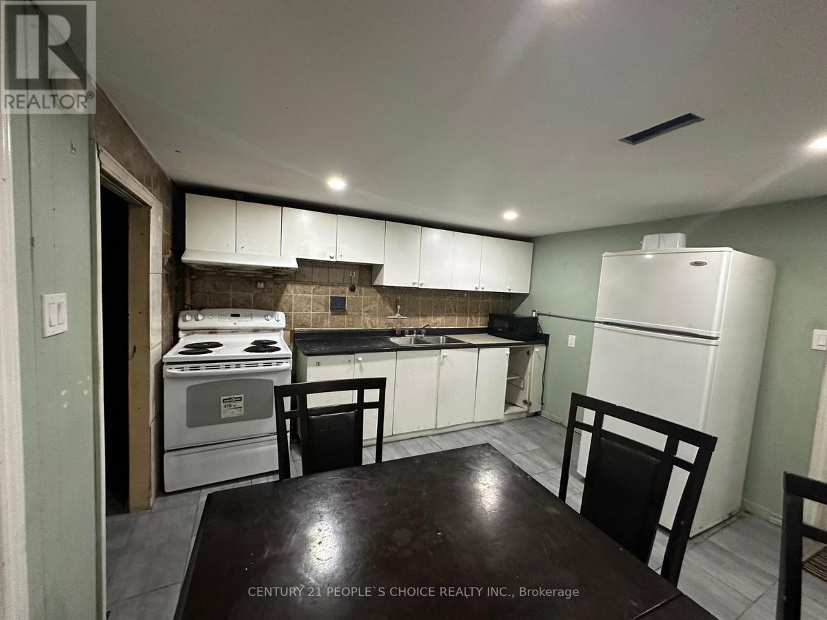 BSMT - 142 SILVERSTONE DRIVE - Photo 7