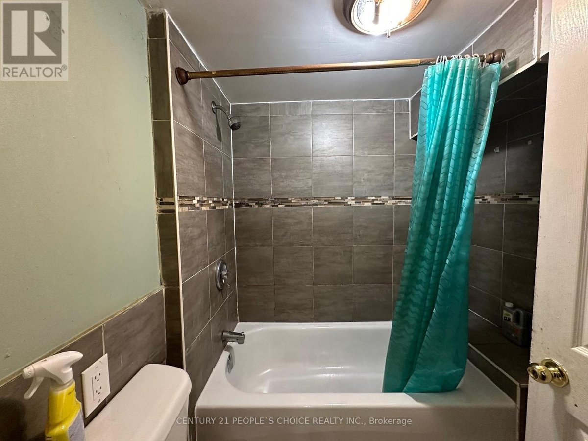 BSMT - 142 SILVERSTONE DRIVE - Photo 8