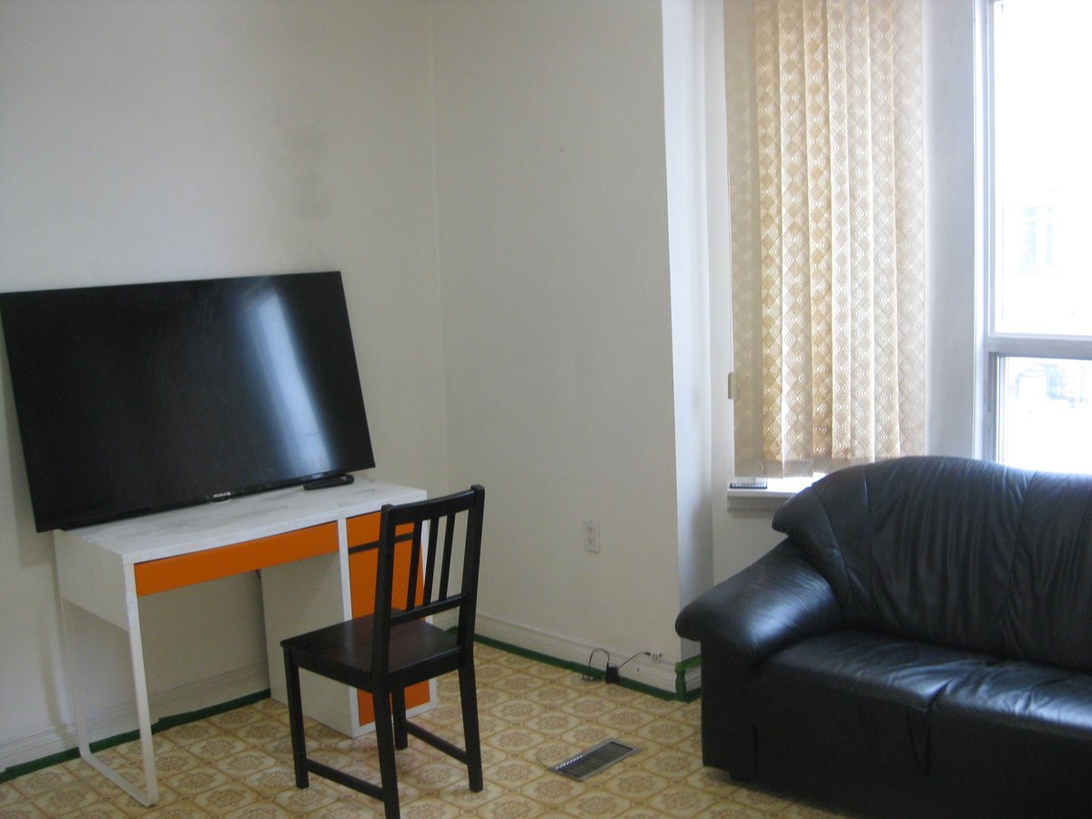 Langley Avenue - Photo 3