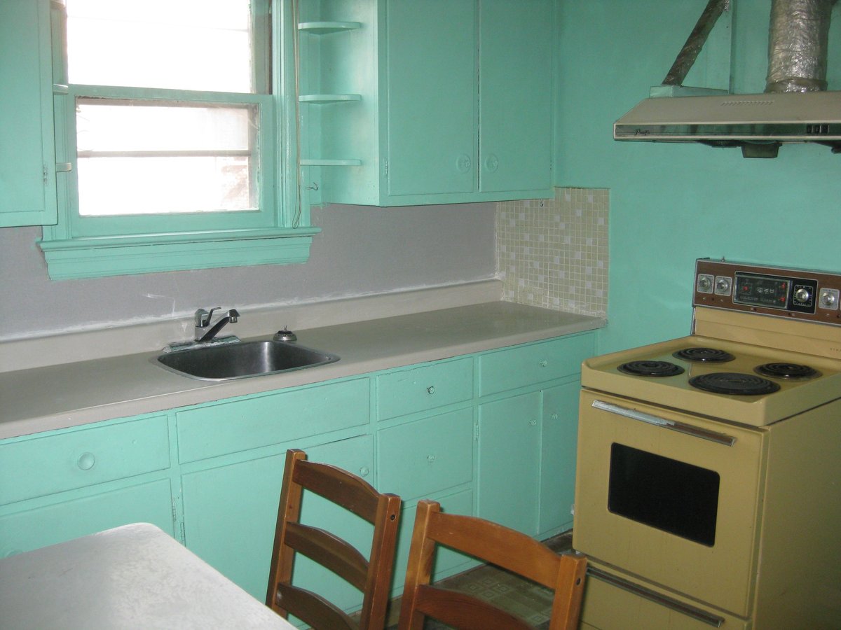 Langley Avenue - Photo 4