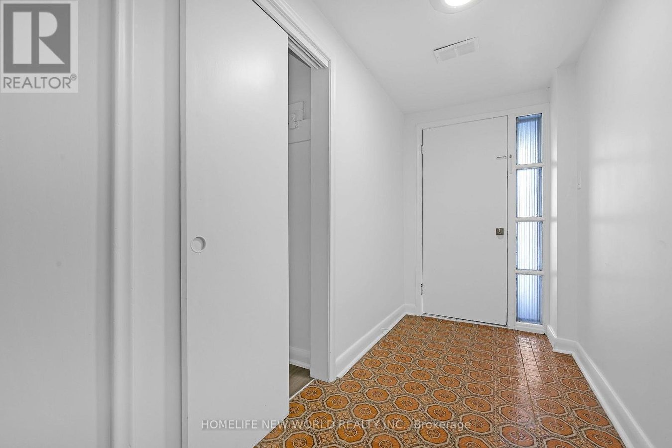 LOWER LEVEL - 129 BURBANK DRIVE - Photo 4