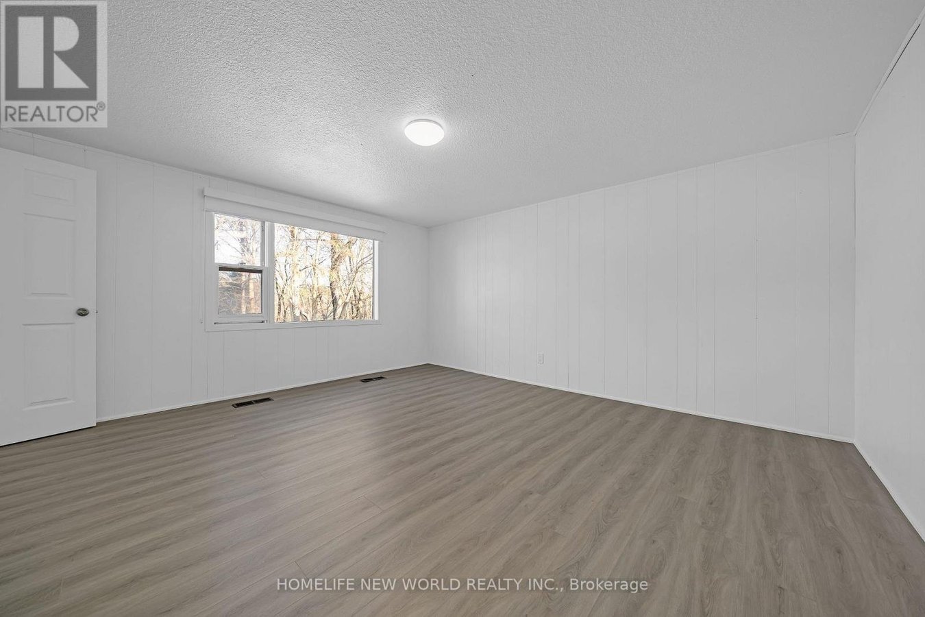 LOWER LEVEL - 129 BURBANK DRIVE - Photo 11