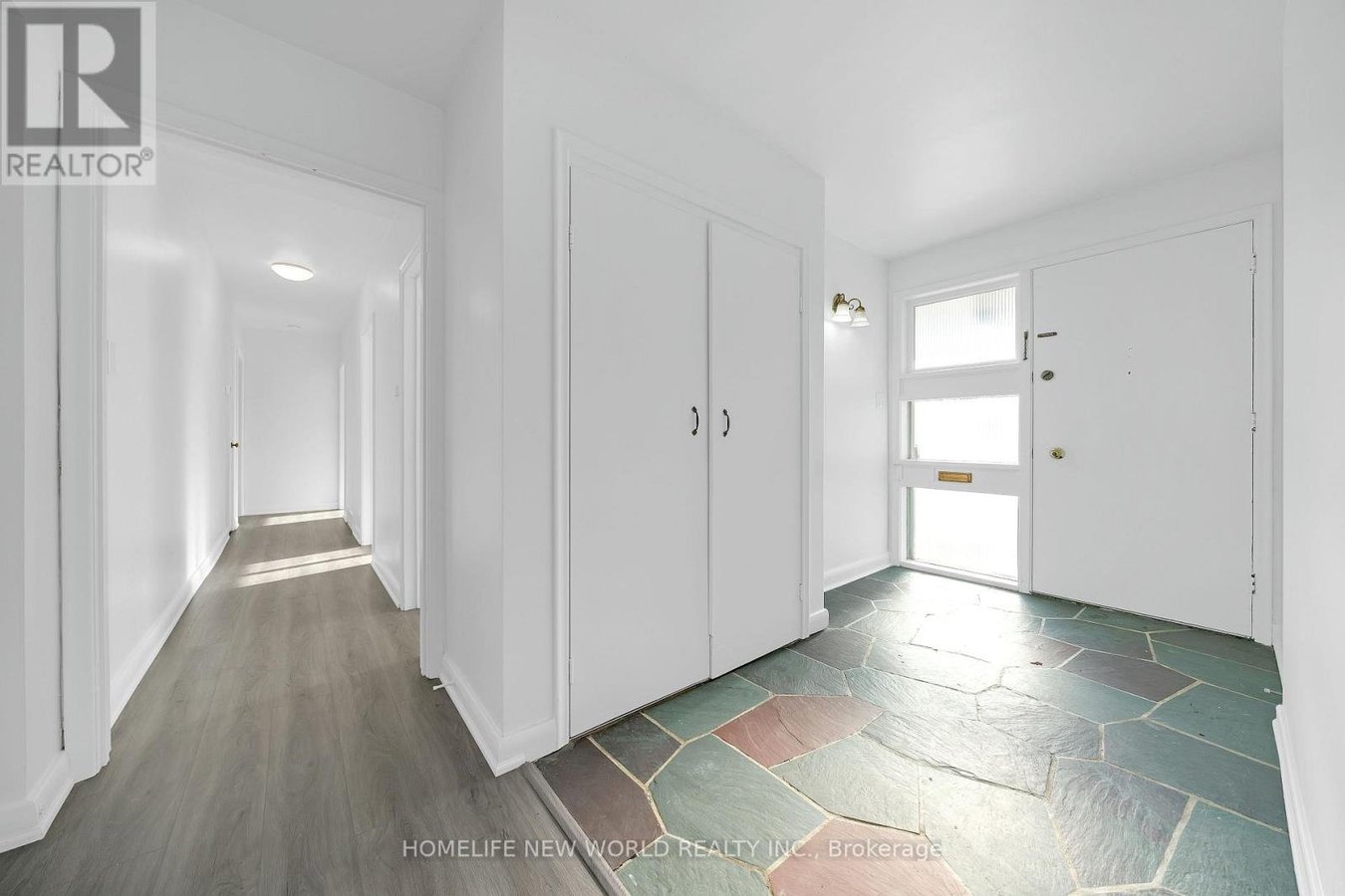 MAIN FLOOR - 129 BURBANK DRIVE - Photo 16