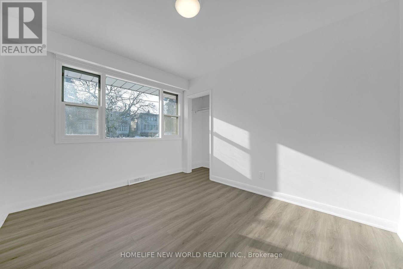 MAIN FLOOR - 129 BURBANK DRIVE - Photo 20