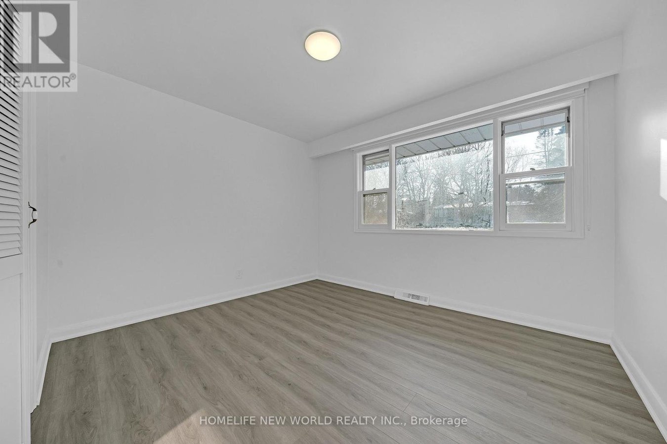 MAIN FLOOR - 129 BURBANK DRIVE - Photo 21
