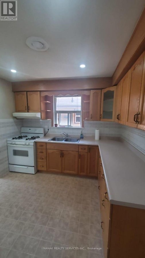 24 ALHART DRIVE - Photo 13