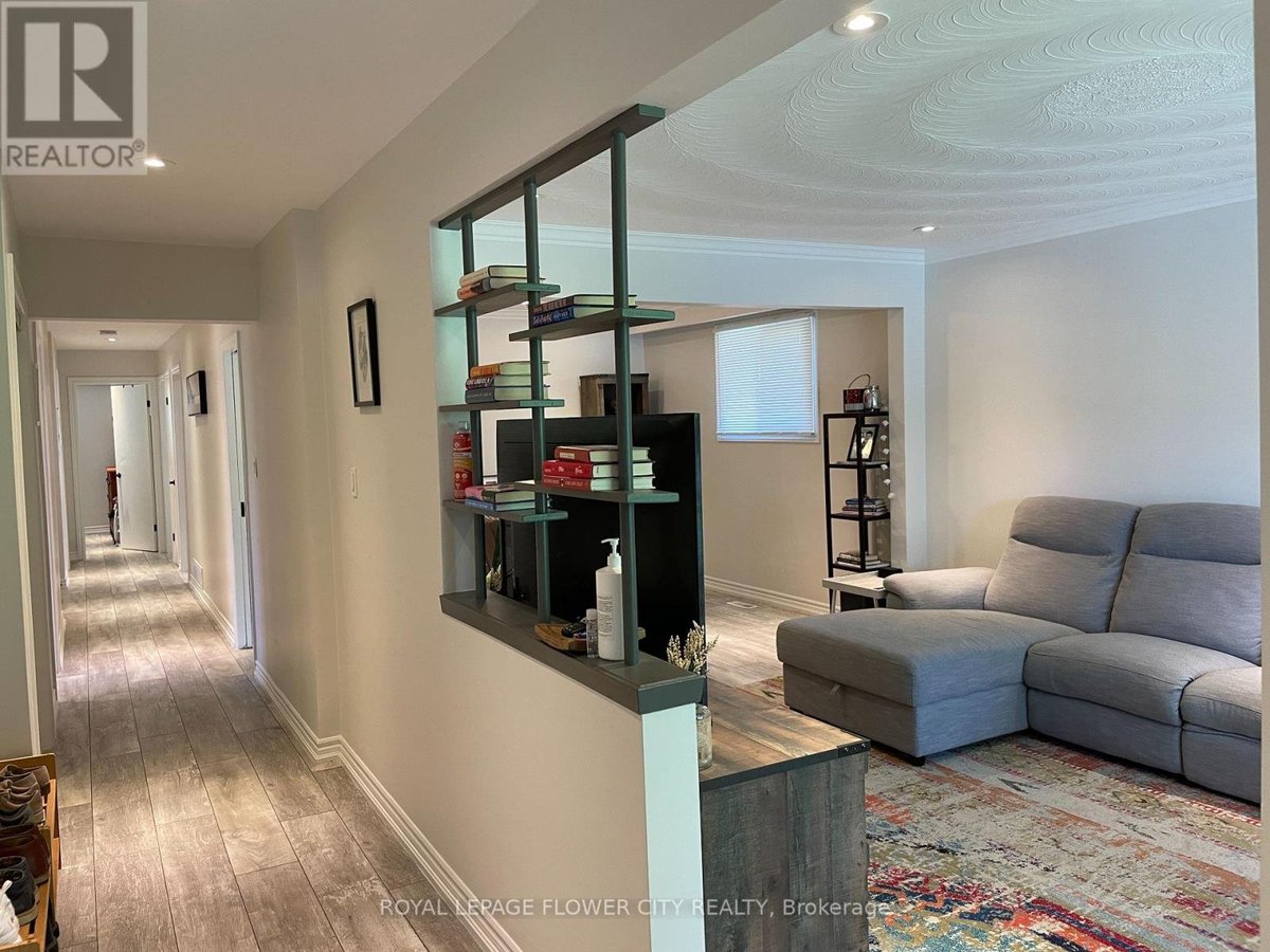 MAIN LEVEL - 62 EDMONTON ROAD - Photo 2