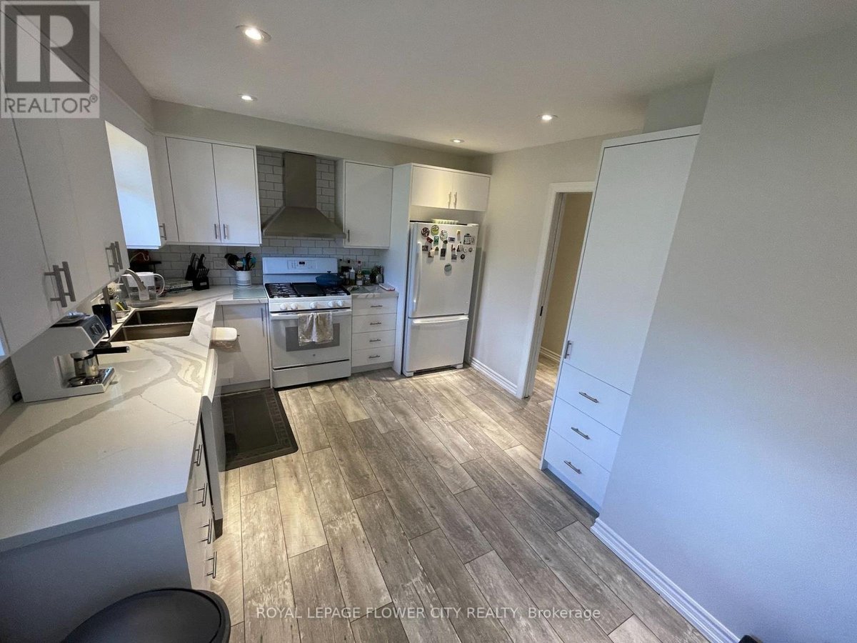 MAIN LEVEL - 62 EDMONTON ROAD - Photo 7