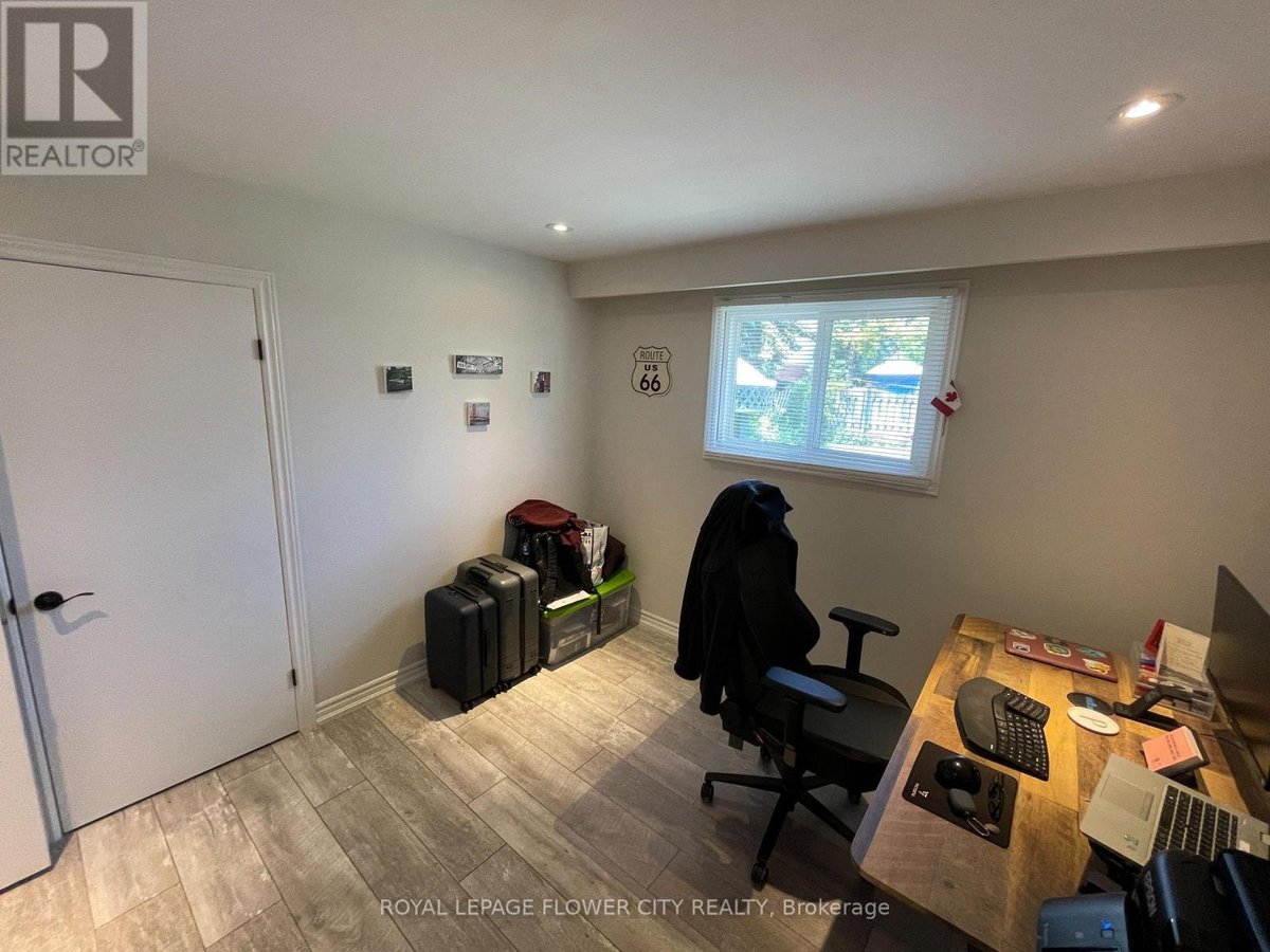 MAIN LEVEL - 62 EDMONTON ROAD - Photo 9