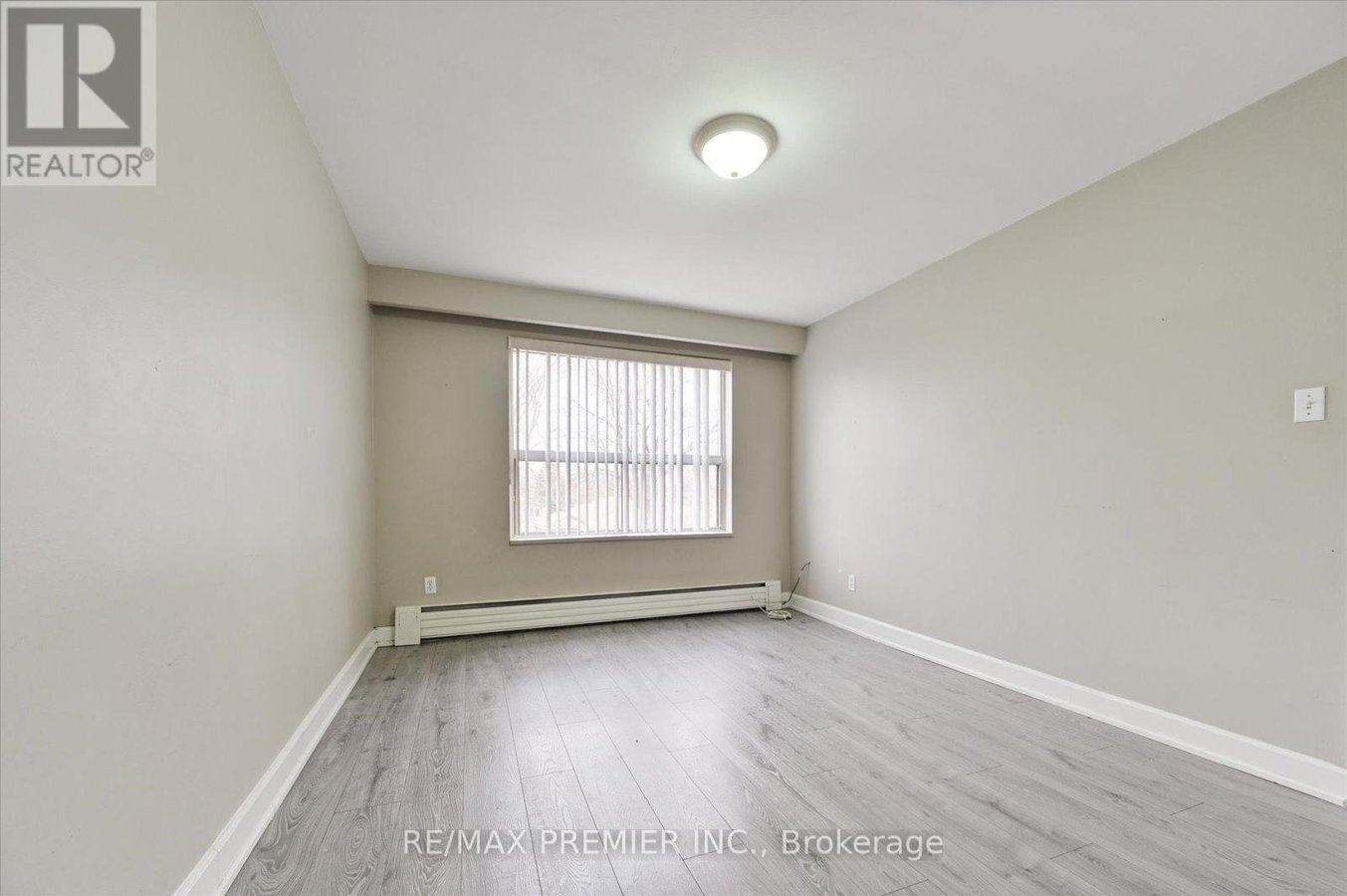 3 - 319 WILMINGTON AVENUE - Photo 14