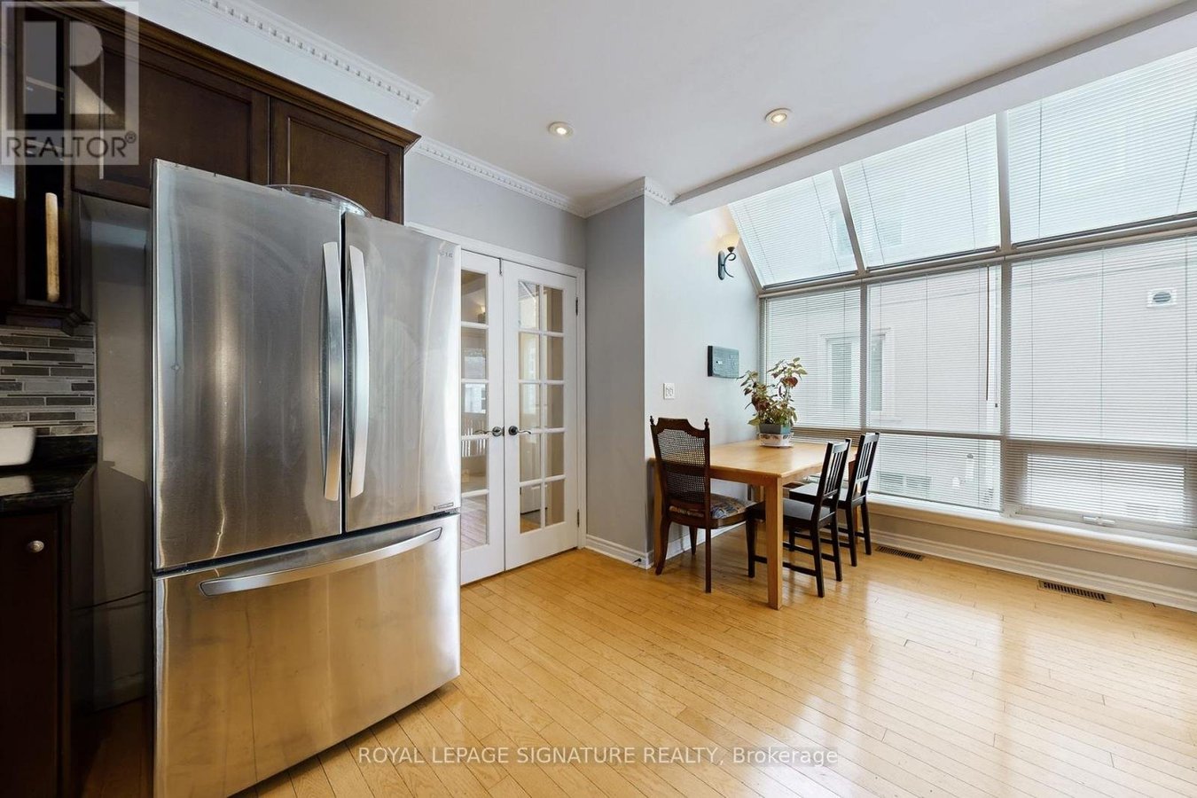 950 GREENWOOD AVENUE - Photo 12