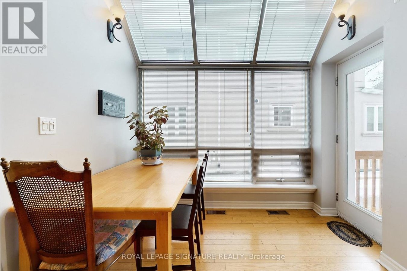 950 GREENWOOD AVENUE - Photo 15