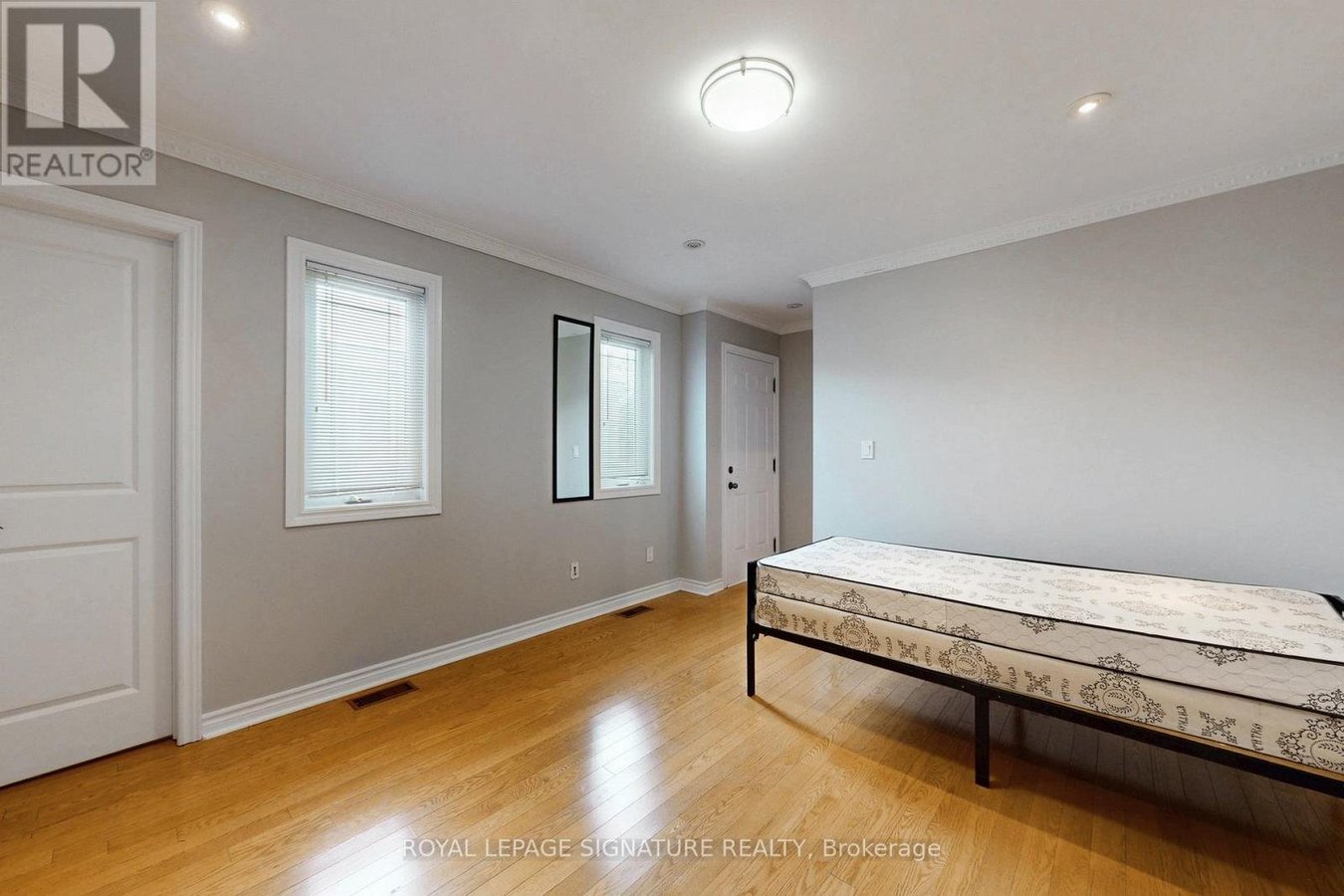 950 GREENWOOD AVENUE - Photo 23
