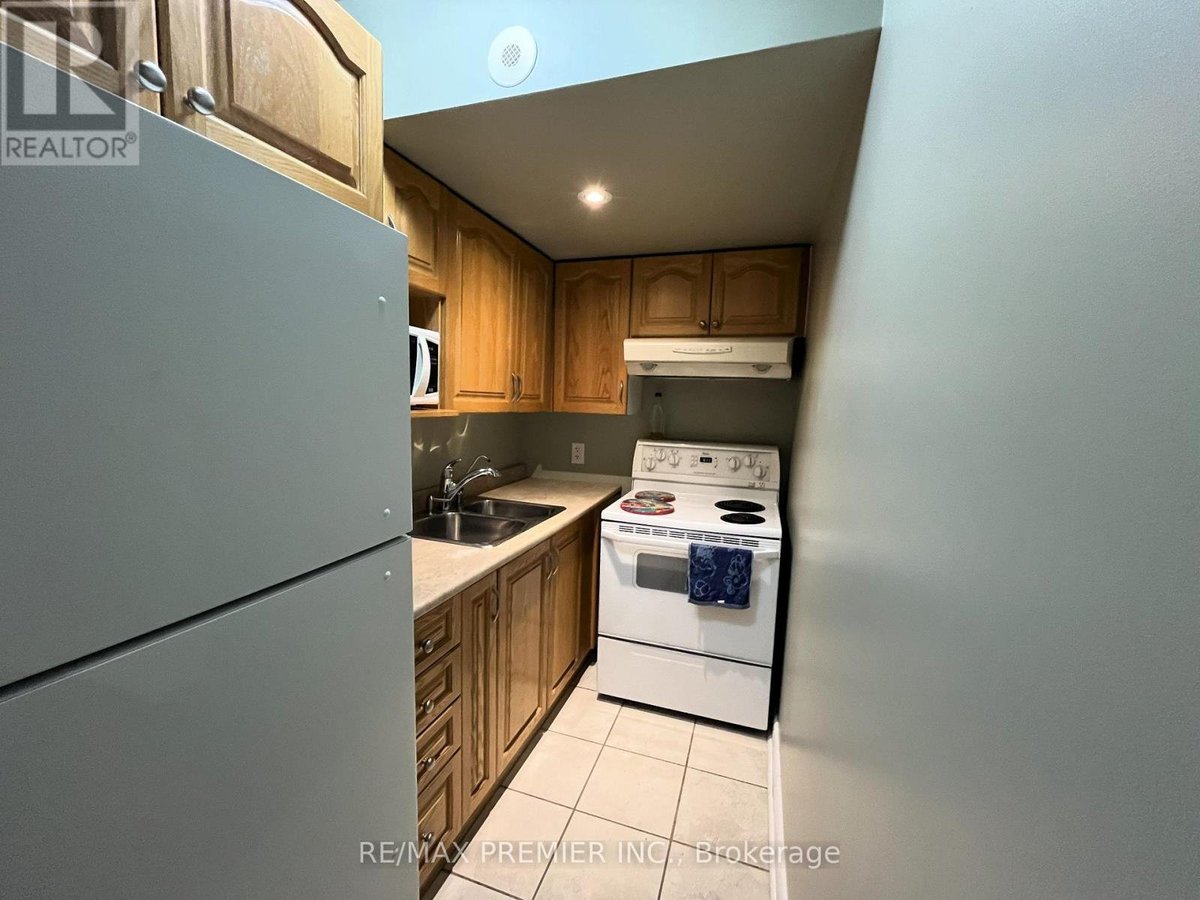 19 - 3055 FINCH AVENUE W - Photo 4