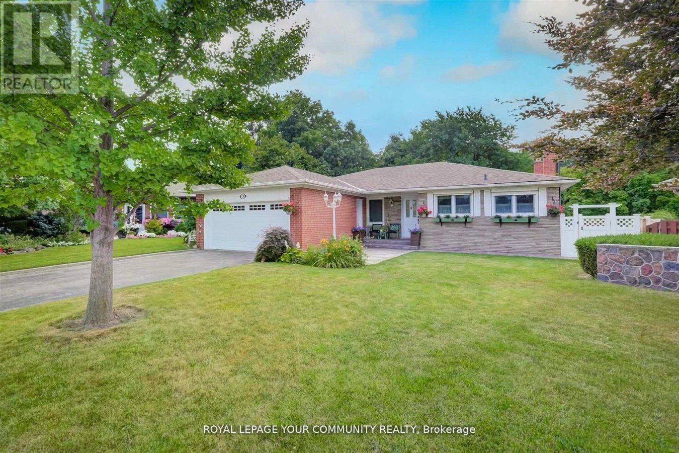 (LOWER) - 19 PEACHAM CRES CRESCENT - Photo 1