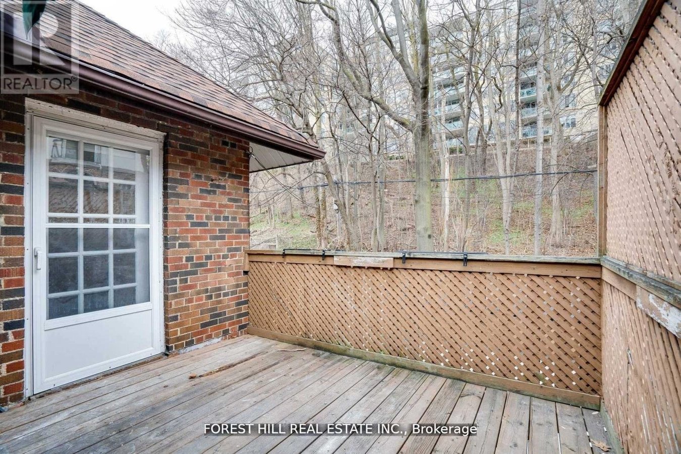 UPPER - 8 POPLAR PLAINS CRESCENT - Photo 27