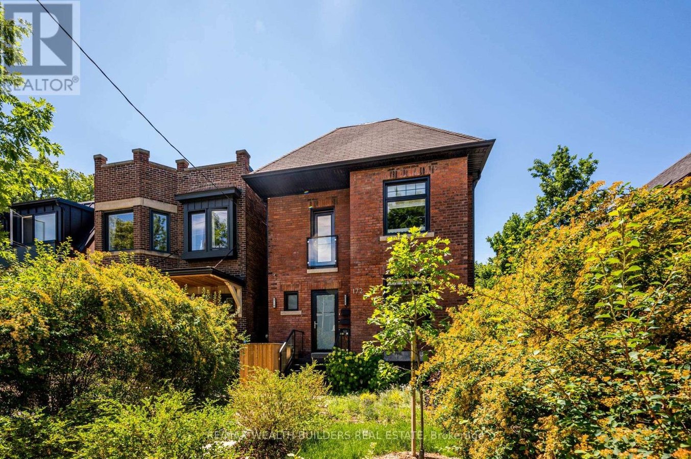 MAIN - 172 INDIAN ROAD CRESCENT - Photo 2