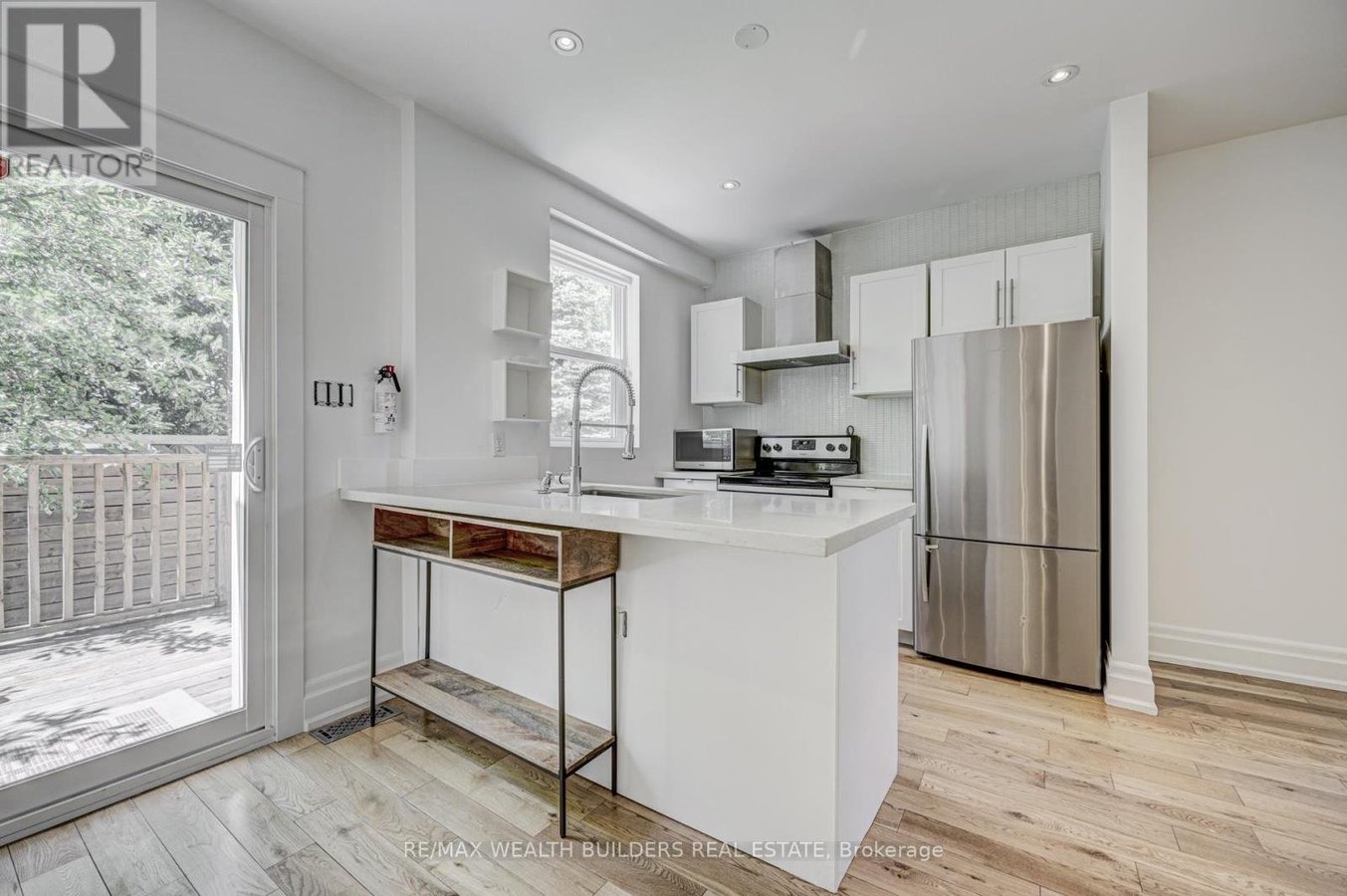 MAIN - 172 INDIAN ROAD CRESCENT - Photo 21