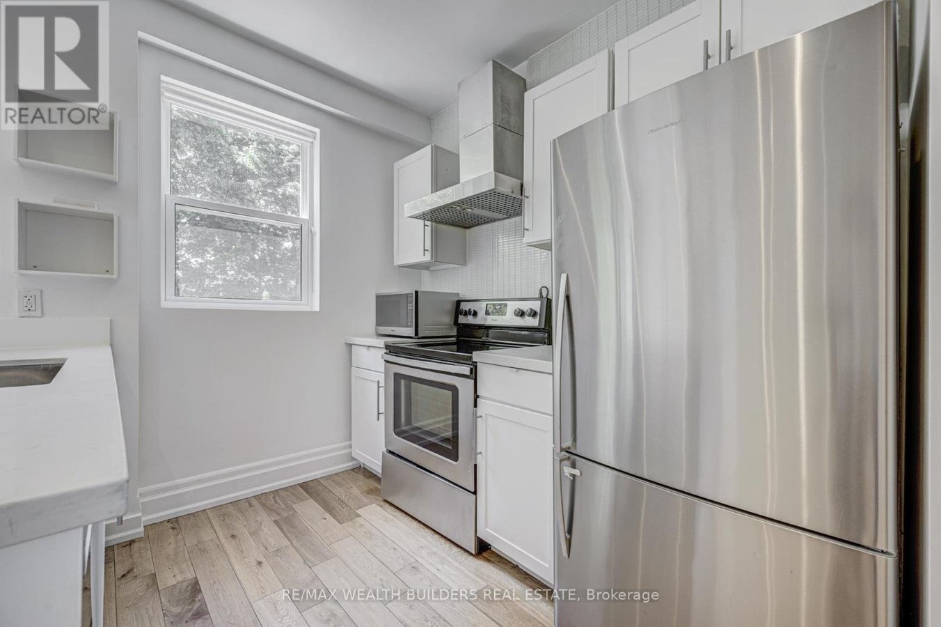 MAIN - 172 INDIAN ROAD CRESCENT - Photo 22