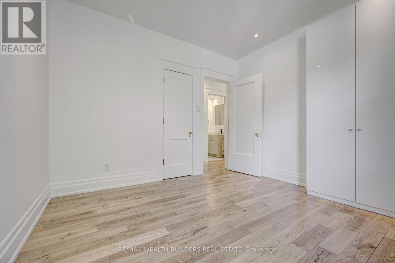 MAIN - 172 INDIAN ROAD CRESCENT - Photo 33
