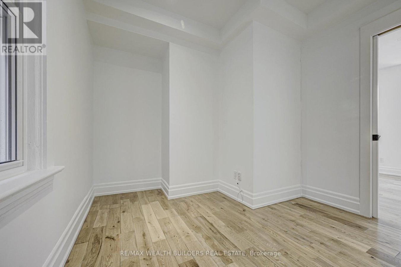 MAIN - 172 INDIAN ROAD CRESCENT - Photo 34