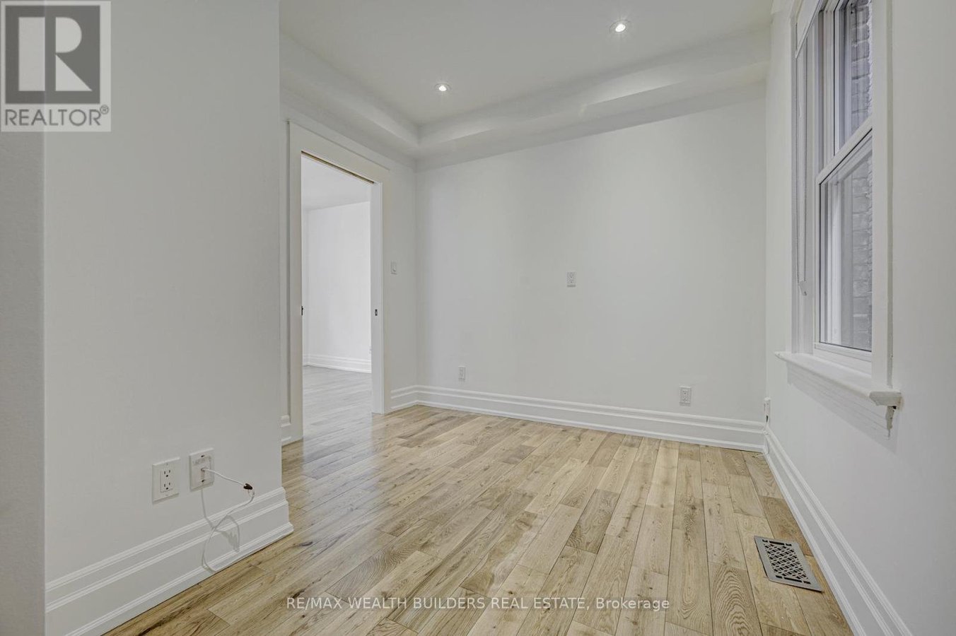 MAIN - 172 INDIAN ROAD CRESCENT - Photo 35