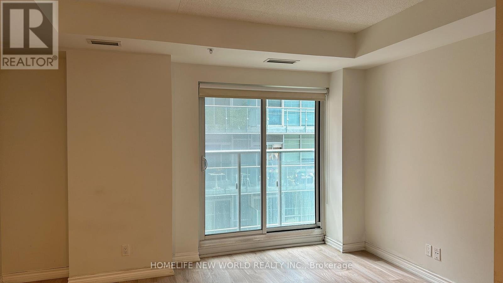 402 - 30 NELSON STREET - Photo 3