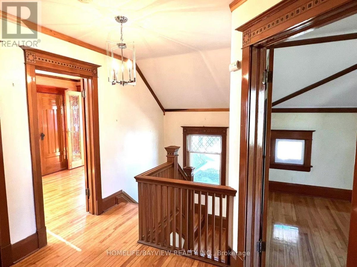 12 LOCKIE AVENUE - Photo 3