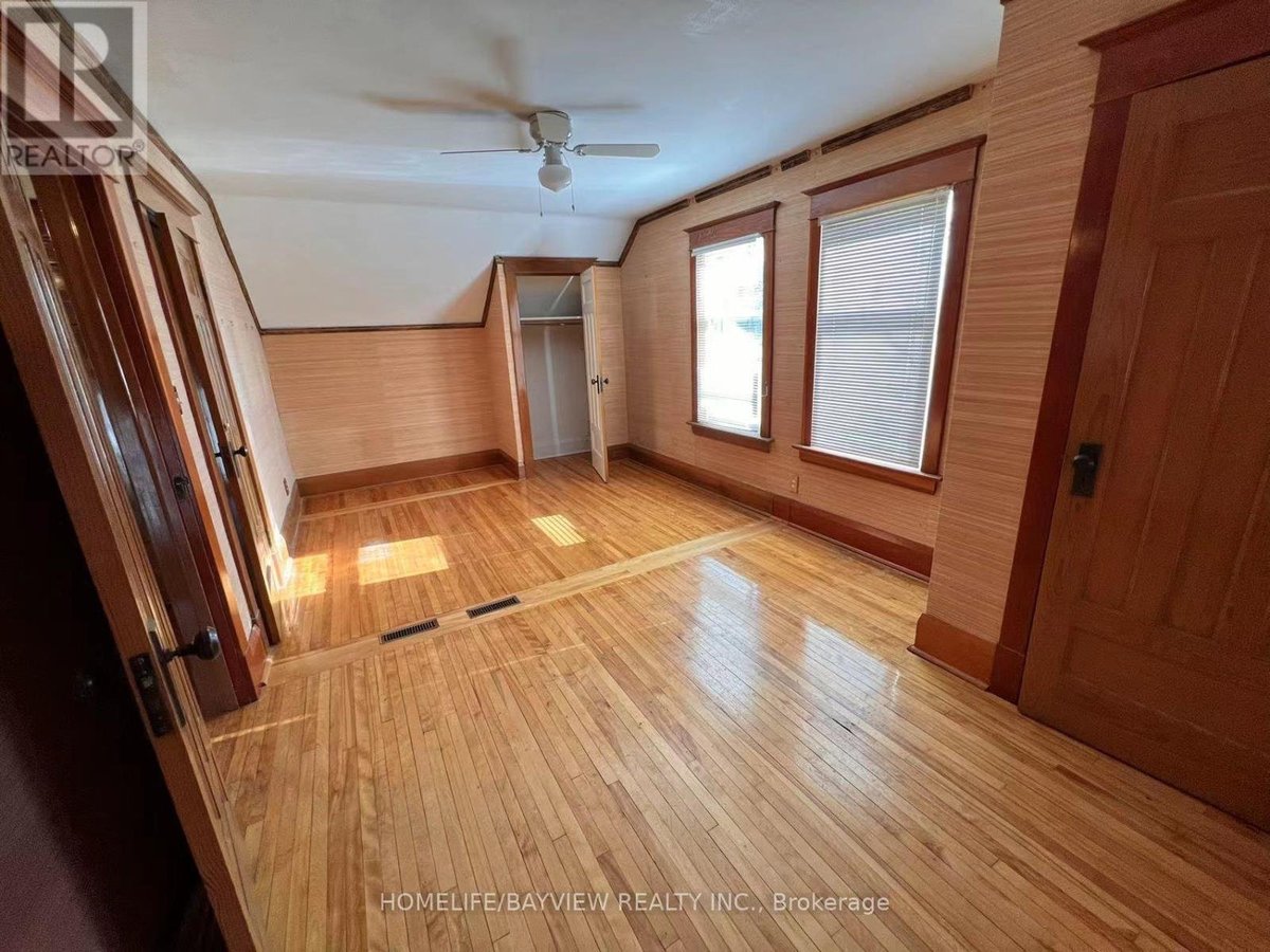 12 LOCKIE AVENUE - Photo 6