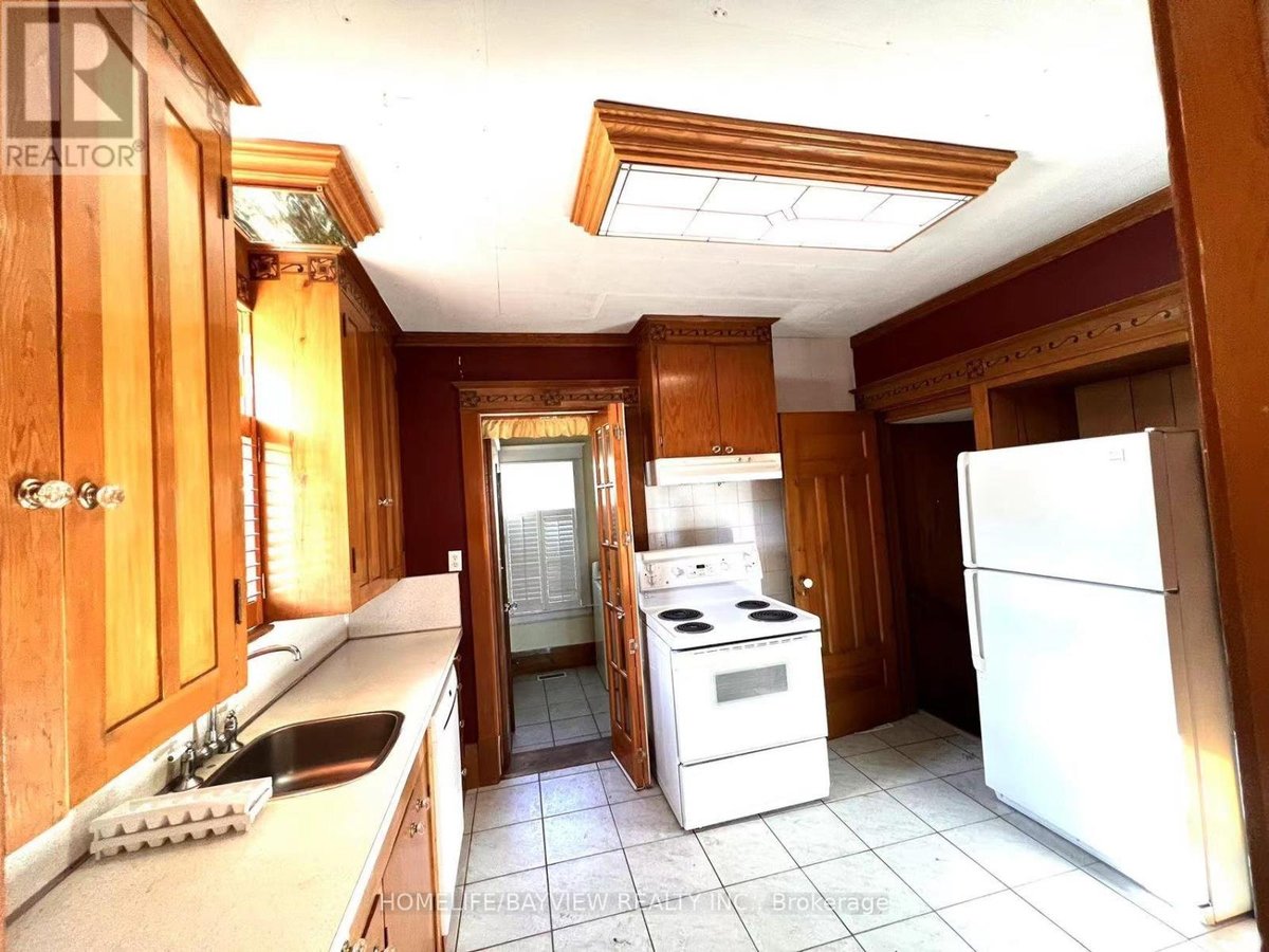 12 LOCKIE AVENUE - Photo 9