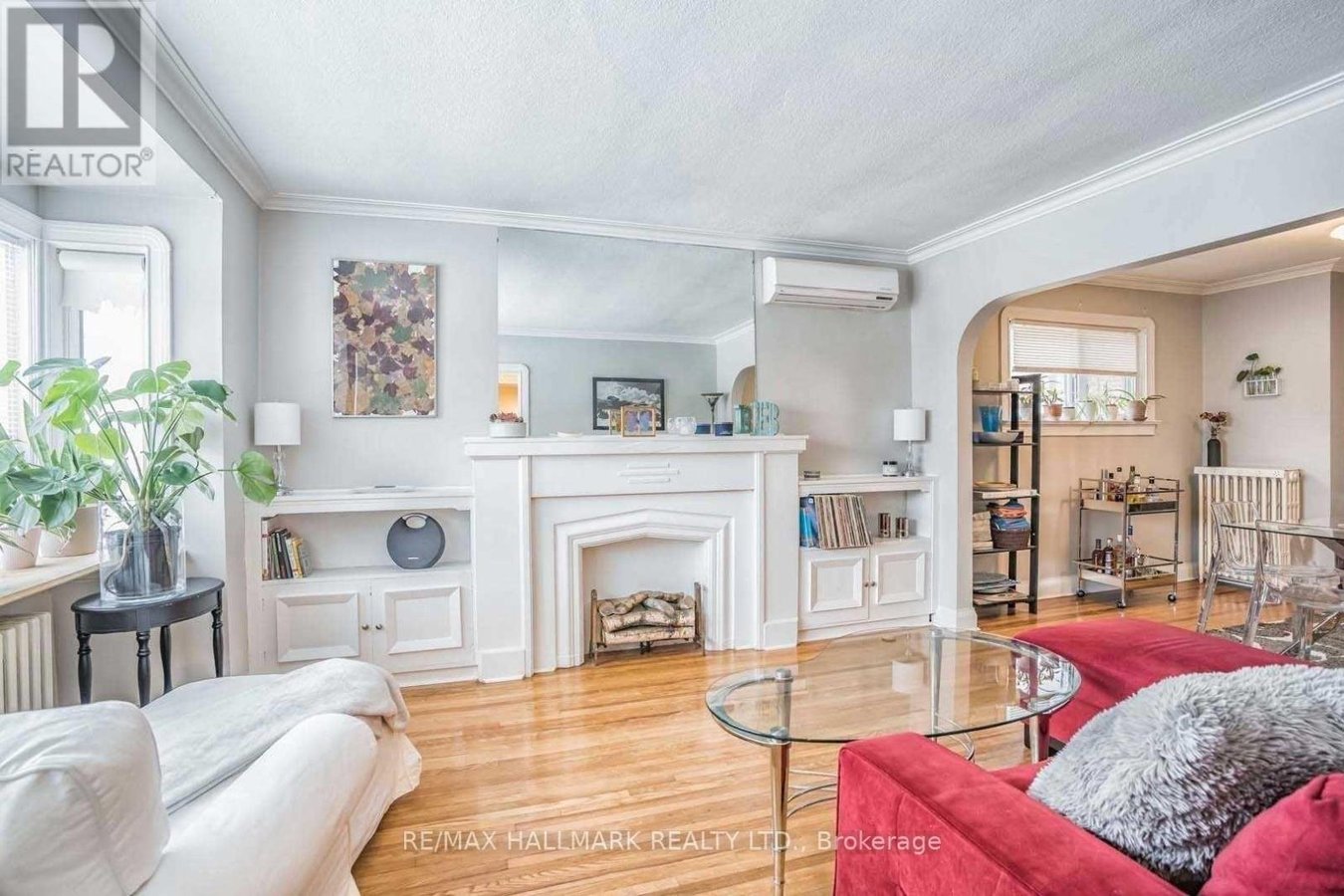 18 ROBLIN AVENUE - Photo 2