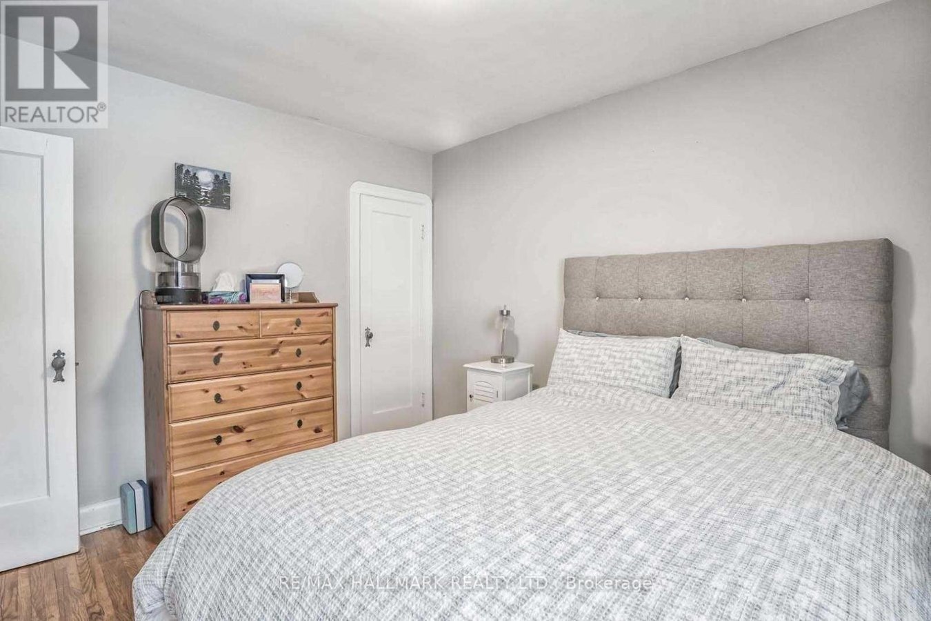 18 ROBLIN AVENUE - Photo 9