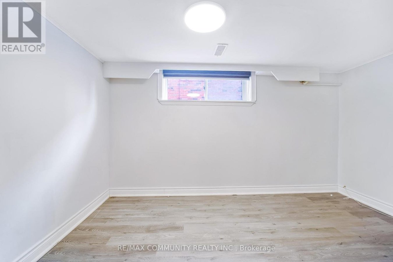 40 ASPENDALE DRIVE - Photo 11