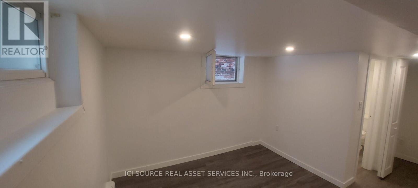 LOWER 1 - 74 BURNABY BOULEVARD - Photo 10