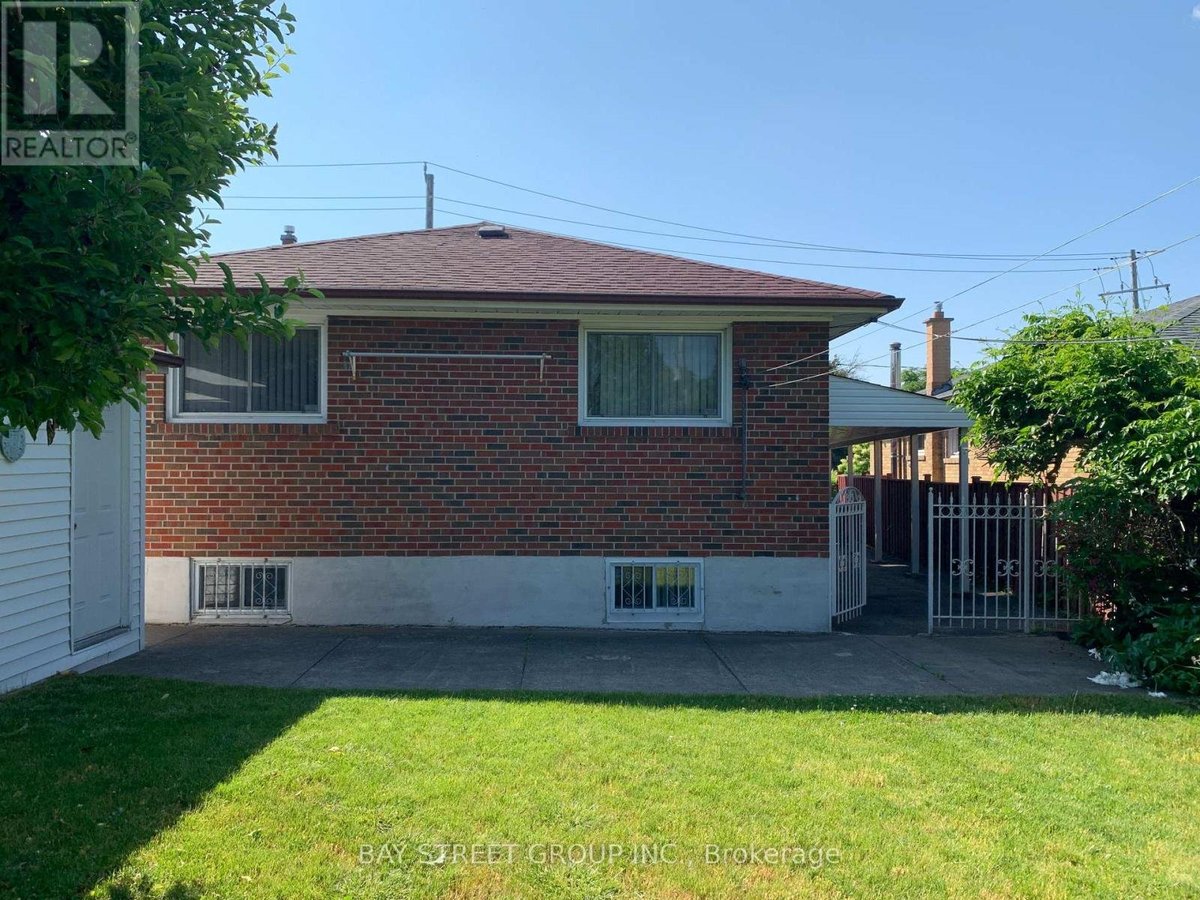 MAIN - 126 CASS AVENUE - Photo 6