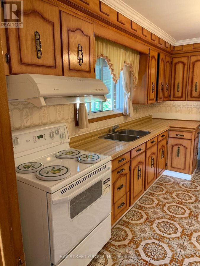 MAIN - 126 CASS AVENUE - Photo 11
