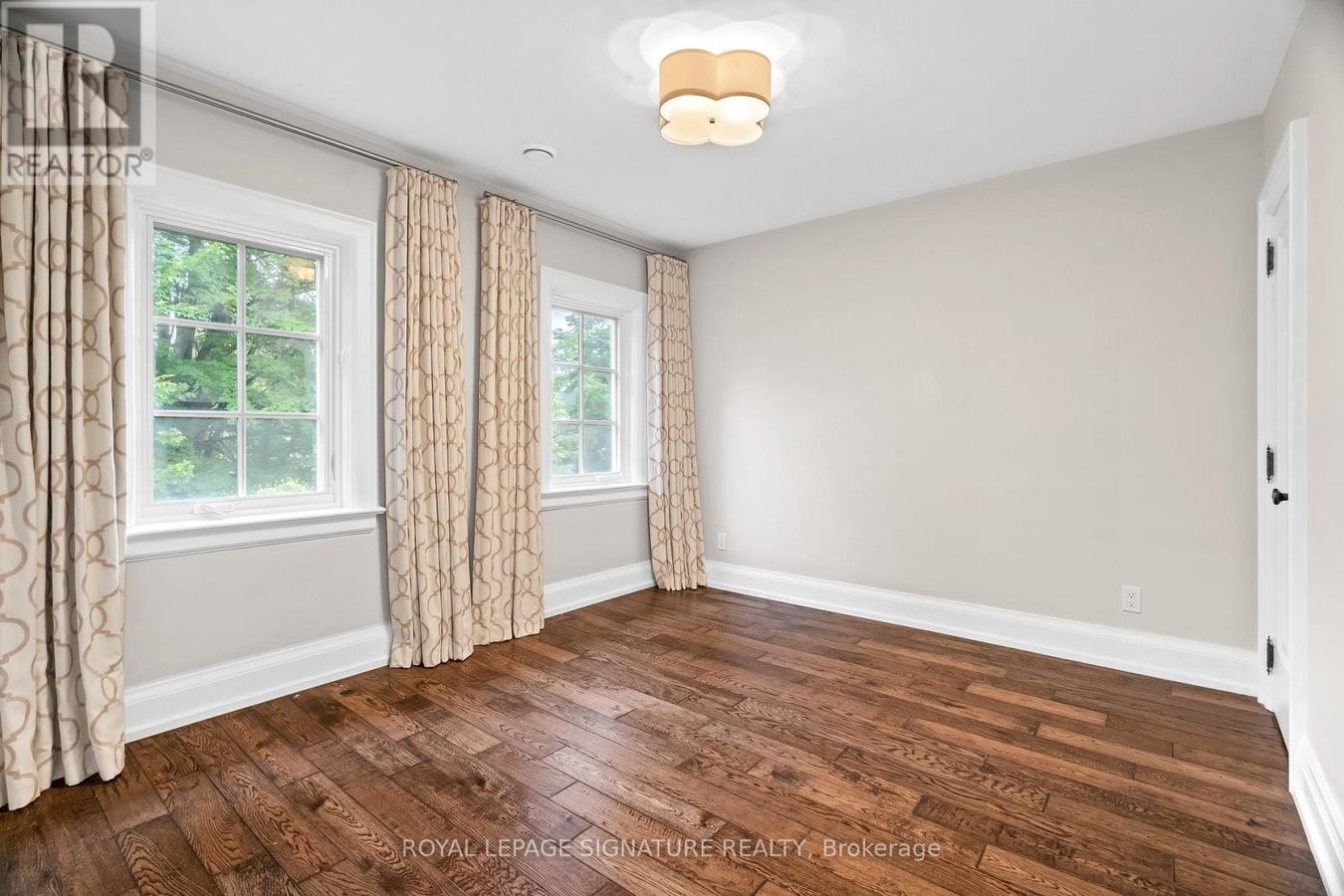 26 BUCKINGHAM AVENUE - Photo 15