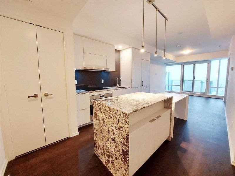 1 Bloor Street East - Photo 7