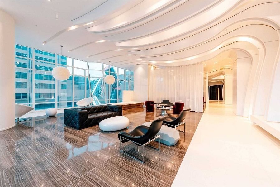 1 Bloor Street East - Photo 22