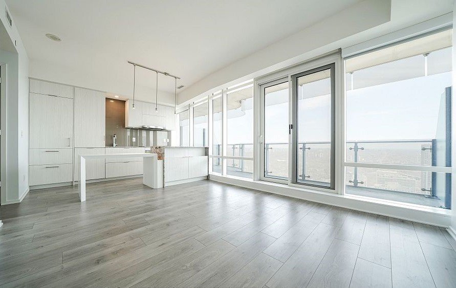 1 Bloor Street East - Photo 2